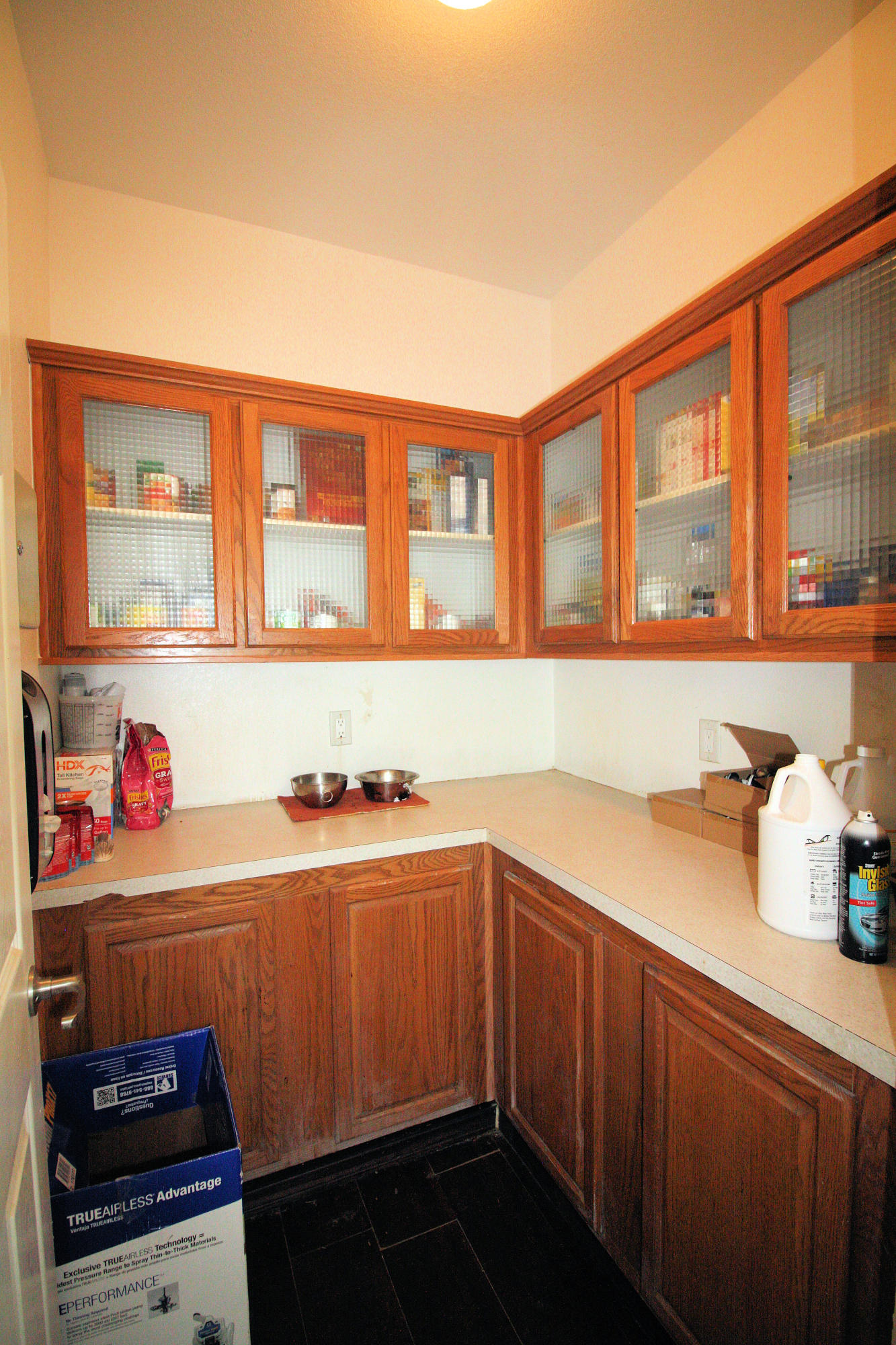 4234 Backus Road Mojave, CA 93501 - Photo 4 of 28 Pantry