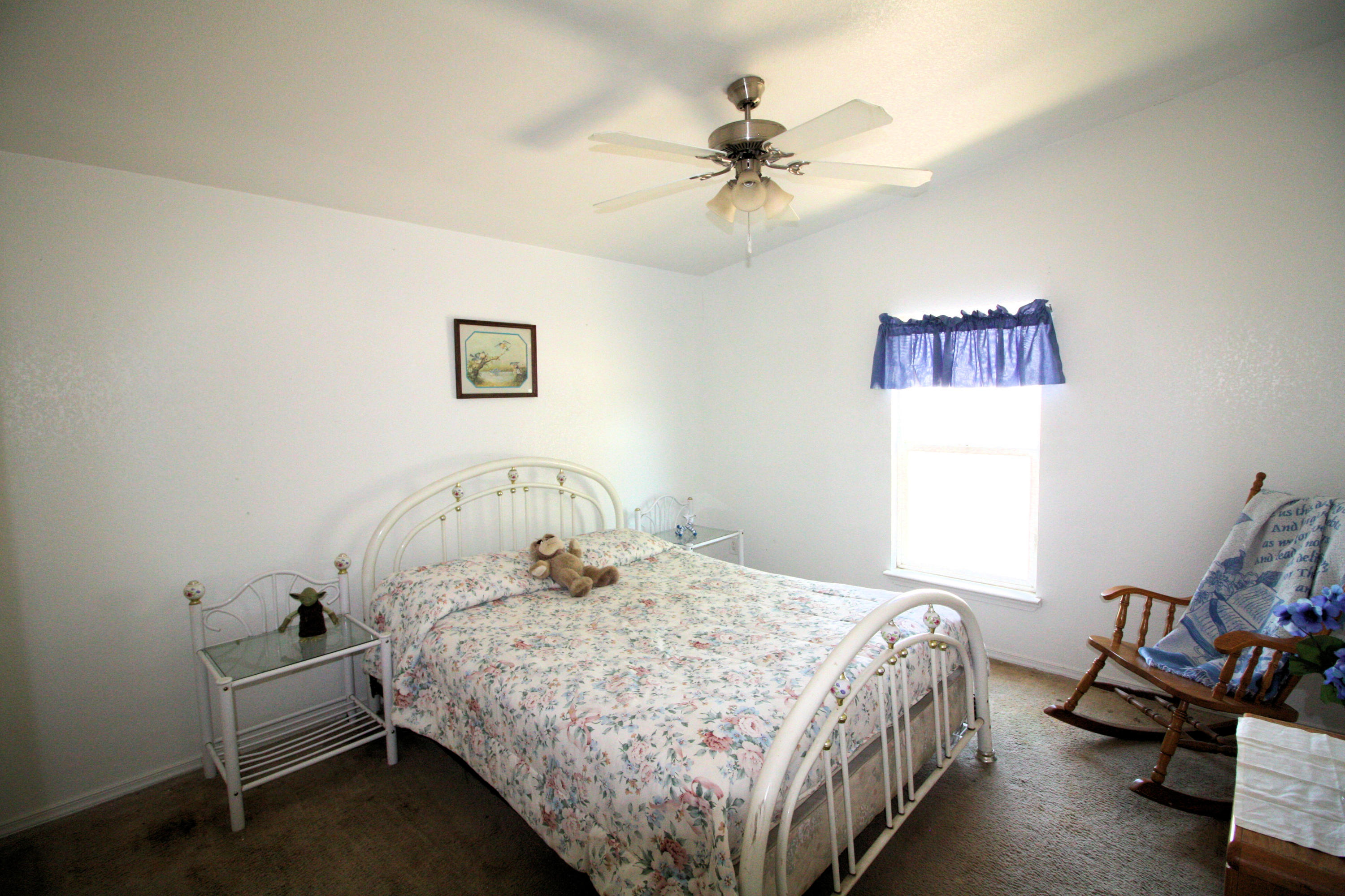 4234 Backus Road Mojave, CA 93501 - Photo 10 of 28 Bedroom 2 A