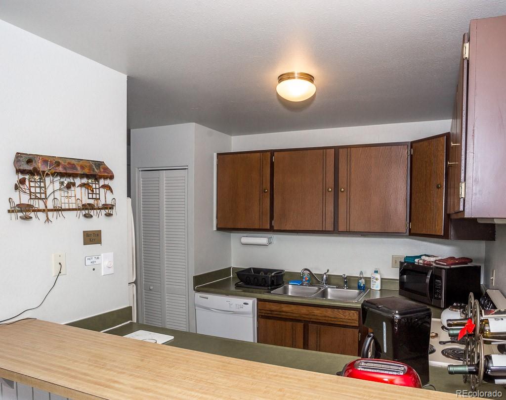 2602 Longthong Road, Unit 207 Steamboat Springs, CO 80487 - Photo 10 of 14 Gallery Image 10