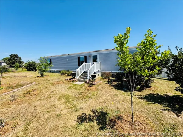 $1,200 | 1992 Henry Hammond Road, Lumberton, NC 28360