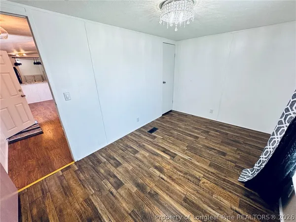 $1,200 | 1992 Henry Hammond Road, Lumberton, NC 28360