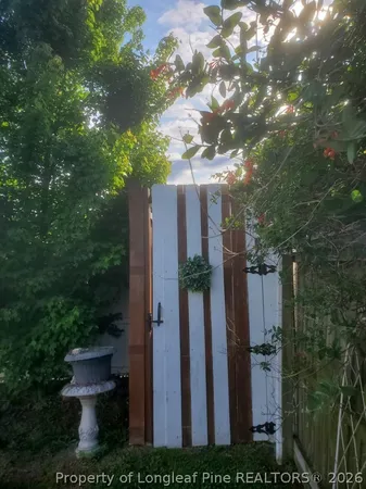 $1,200 | 1992 Henry Hammond Road, Lumberton, NC 28360