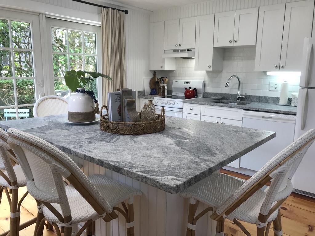 7 Hydrangea Lane Mashpee, MA 02649 - Photo 7 of 14 MLS07