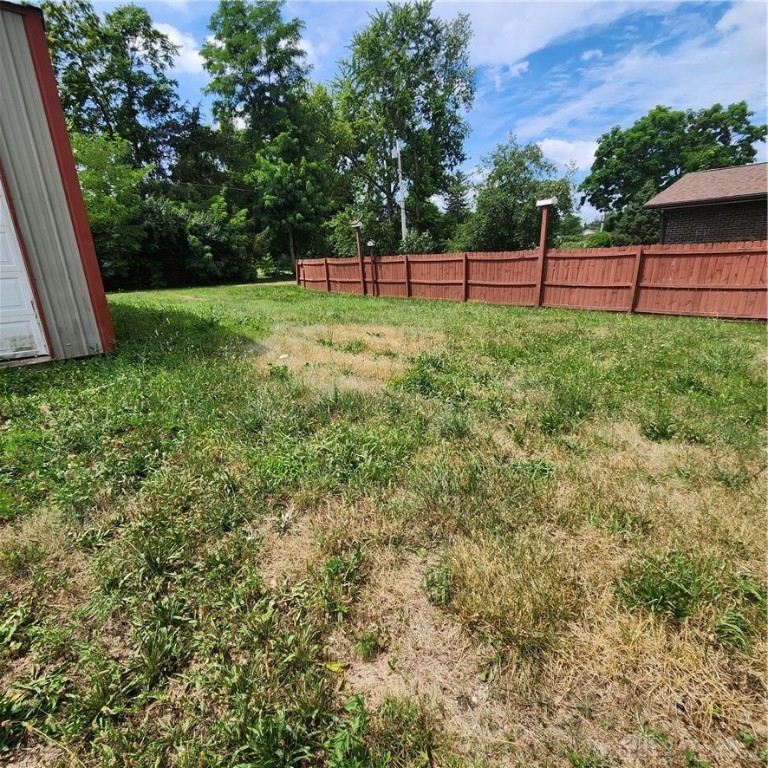 8540 South Mann Road Tipp City, OH 45371 - Photo 20 of 23 Yard