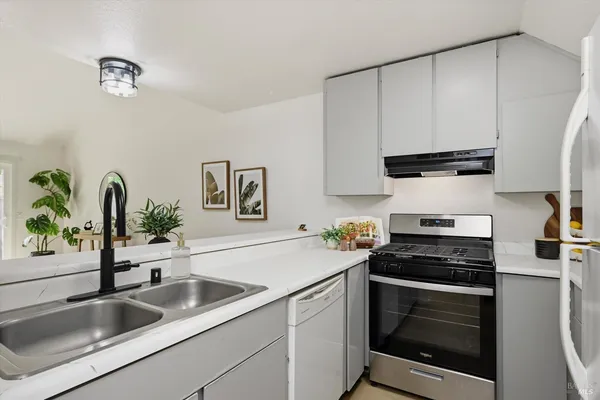 $329,000 | 7681 Camino Colegio, Rohnert Park, CA 94928