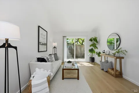 $329,000 | 7681 Camino Colegio, Rohnert Park, CA 94928