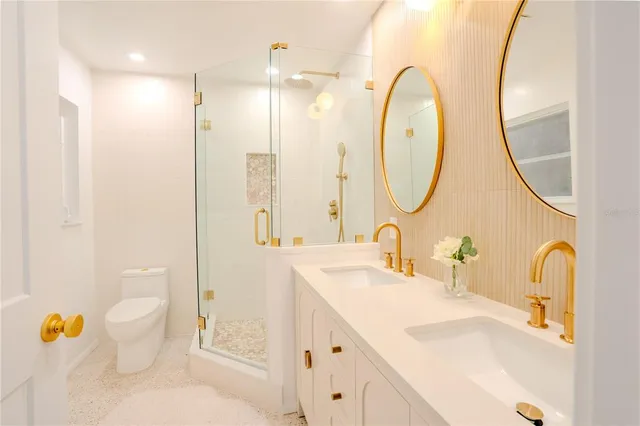 $875,000 | 2516 Tanglewood Drive, Sarasota, FL 34239