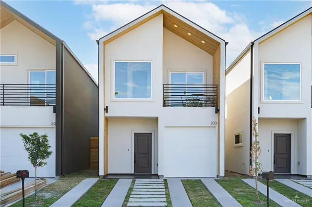 $230,000 | 203 North 28th Street, McAllen, TX 78501