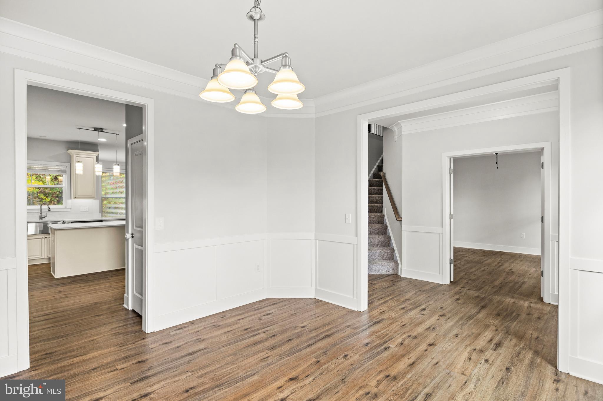 9113 Royal Court Partlow, VA 22534 - Photo 5 of 38 Dining room
