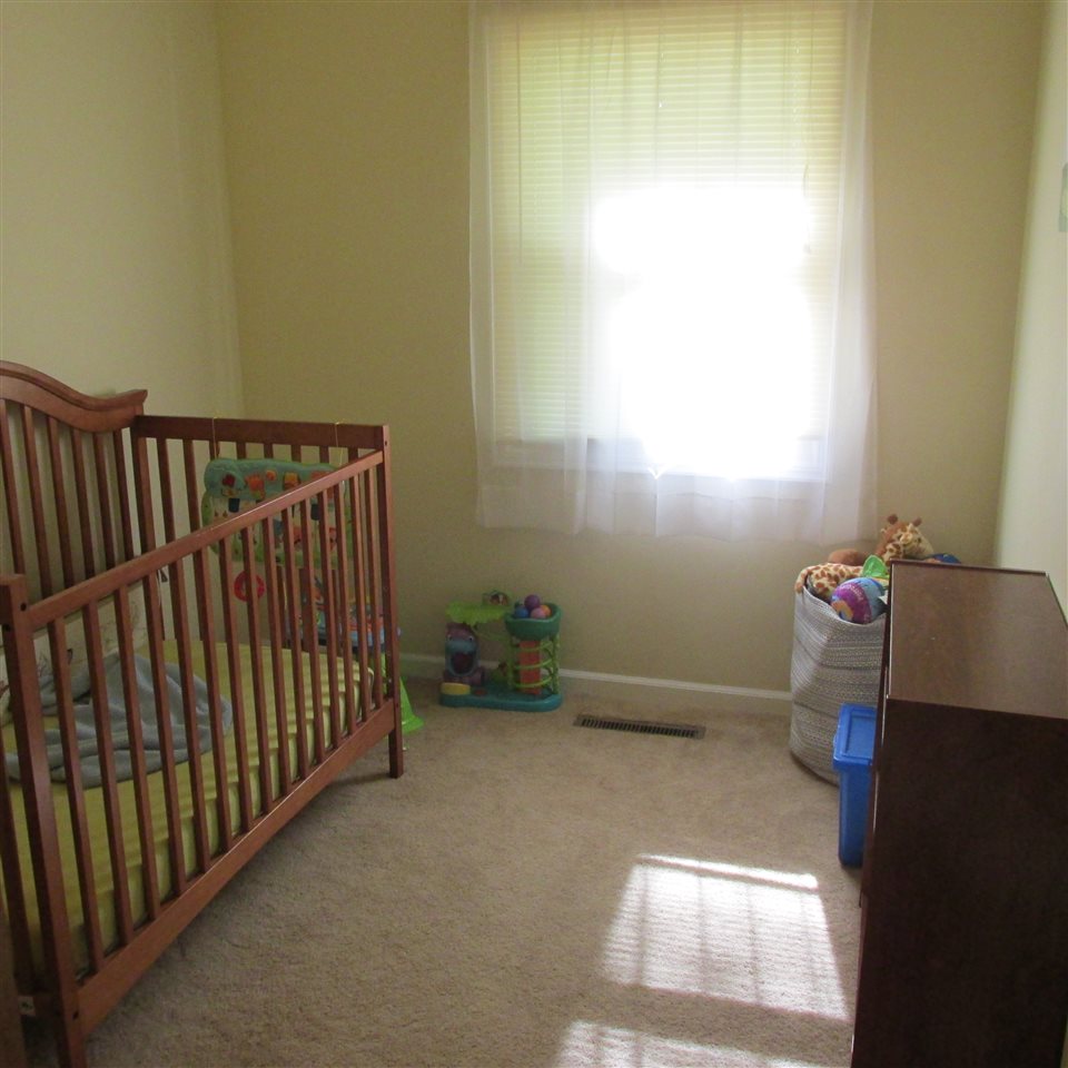 5332 Chadwick Road Evansville, IN 47710 - Photo 13 of 24 Gallery Image 13