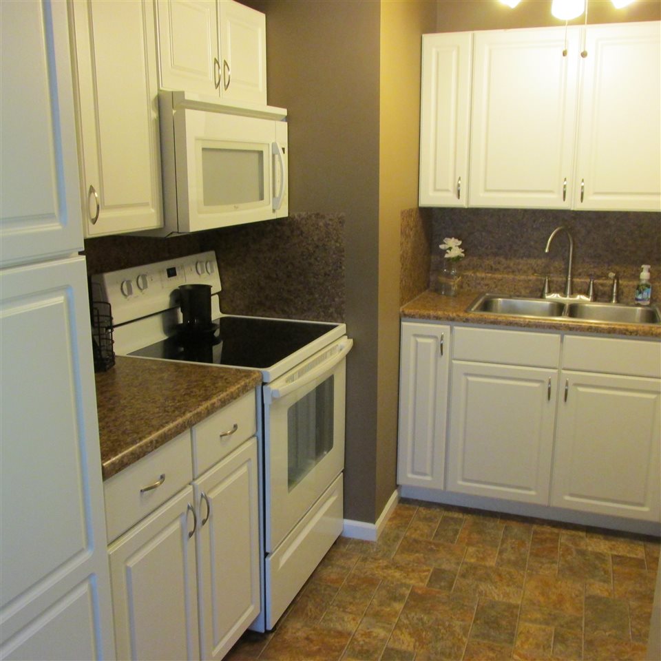 5332 Chadwick Road Evansville, IN 47710 - Photo 6 of 24 Gallery Image 6