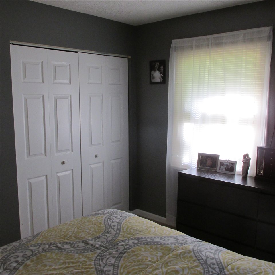 5332 Chadwick Road Evansville, IN 47710 - Photo 10 of 24 Gallery Image 10