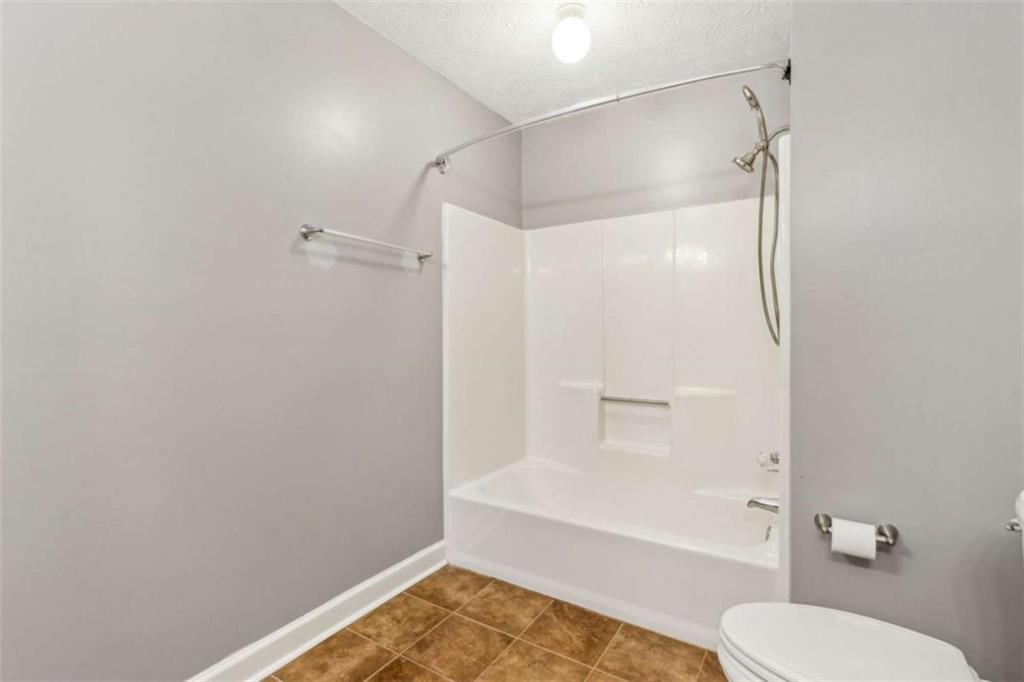 406 Farm Street Loganville, GA 30052 - Photo 32 of 43