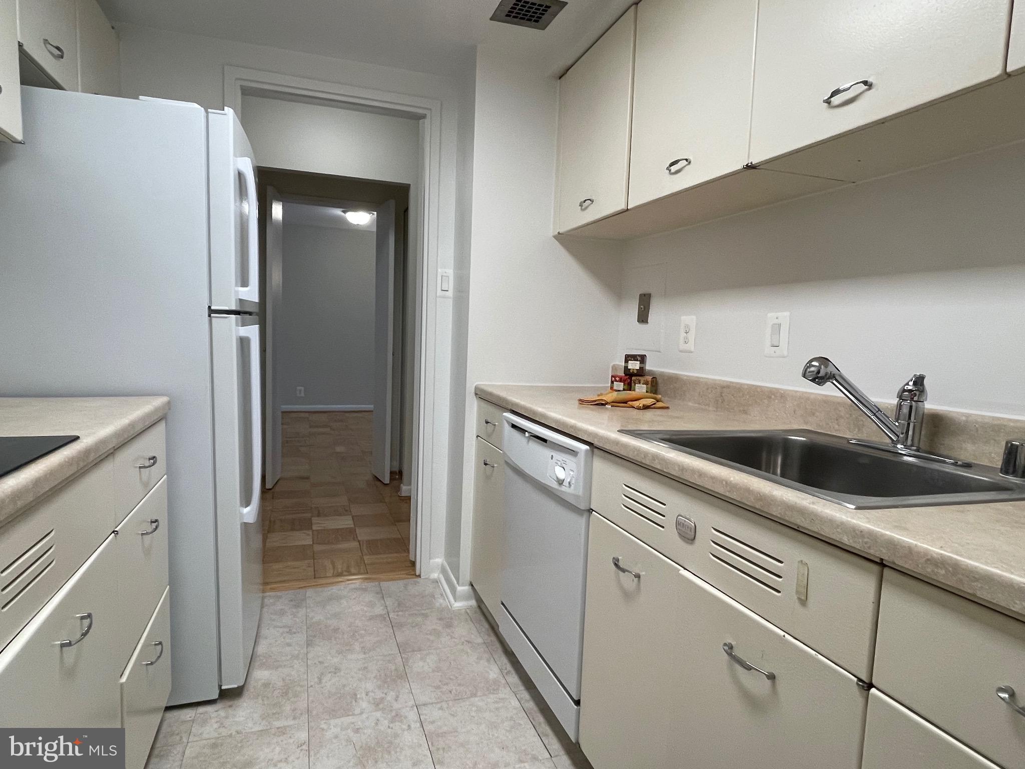 520 N Street Southwest, Unit S116 Washington, DC 20024 - Photo 11 of 94