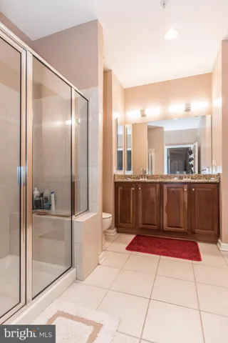 a view of entryway and hall