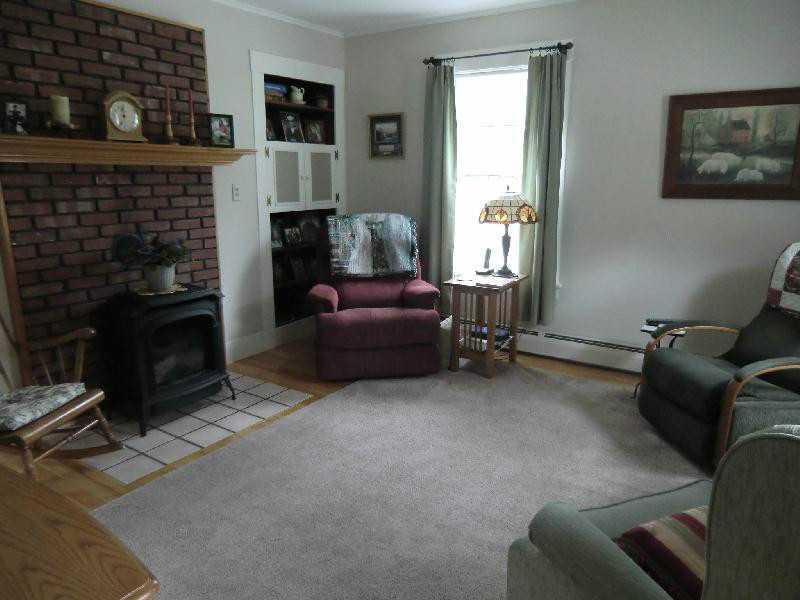 448 West River Road Waterville, ME 04901 - Photo 10 of 22 Living Room.