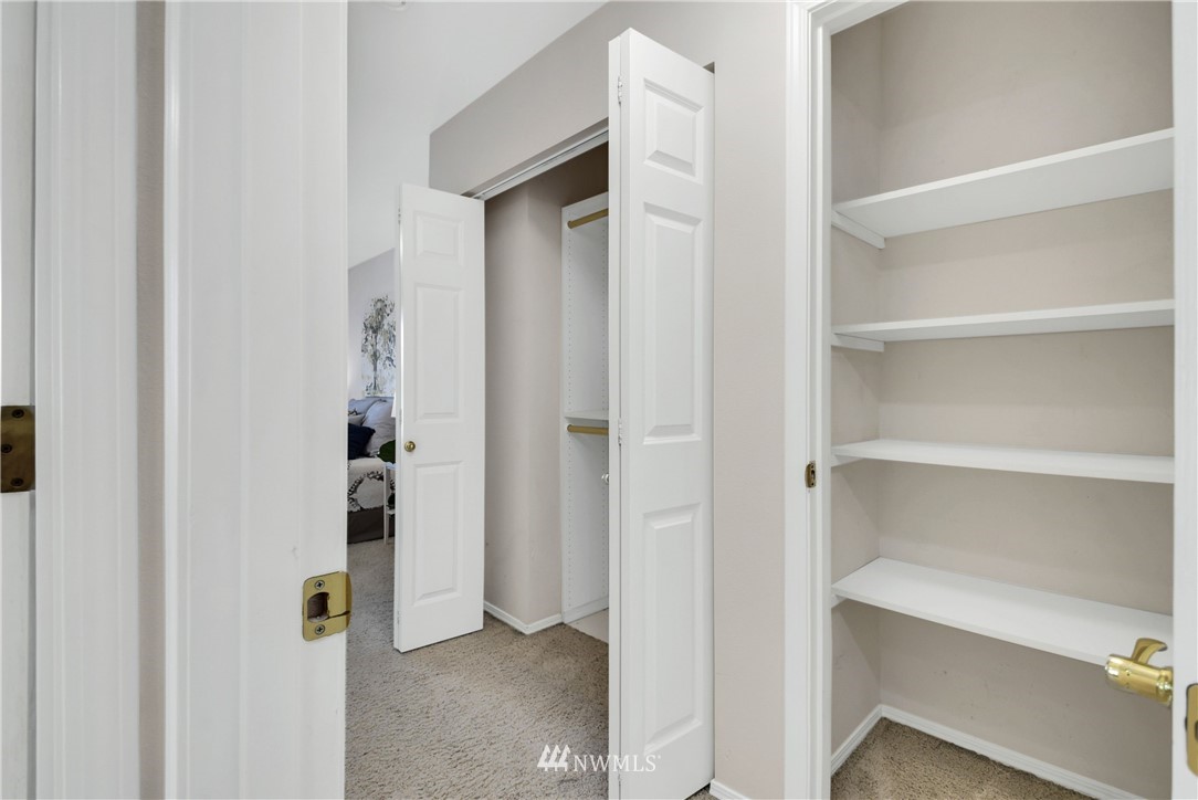 2430 195th Street Southeast, Unit B Bothell, WA 98012 - Photo 18 of 25 Gallery Image 18