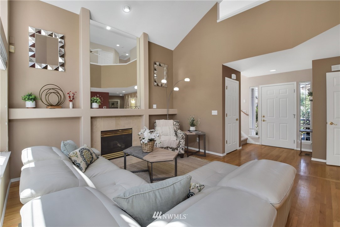 2430 195th Street Southeast, Unit B Bothell, WA 98012 - Photo 7 of 25 Gallery Image 7