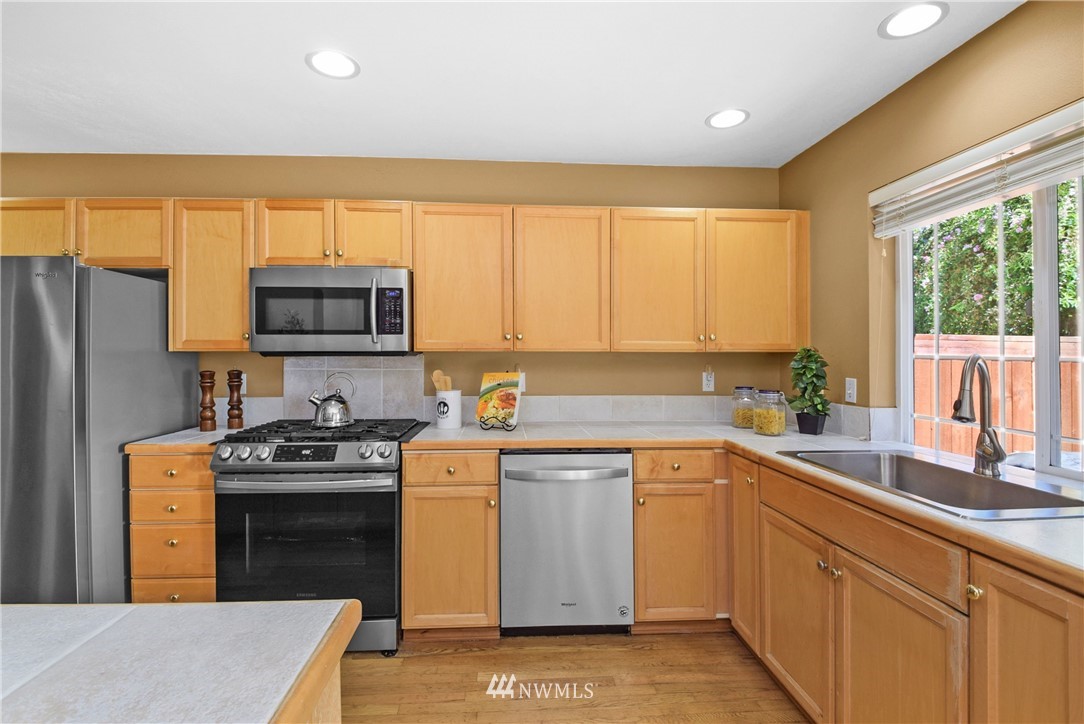 2430 195th Street Southeast, Unit B Bothell, WA 98012 - Photo 8 of 25 Gallery Image 8