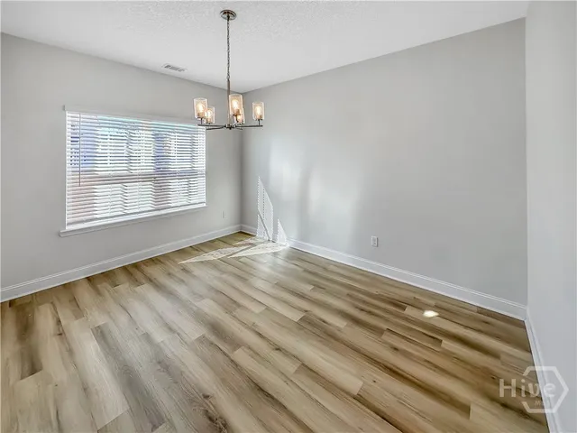 $2,350 | 945 Grayson Avenue, Hinesville, GA 31313