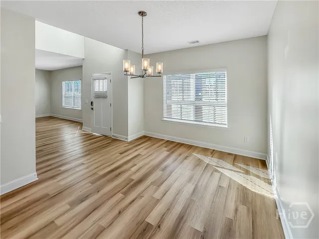 $2,350 | 945 Grayson Avenue, Hinesville, GA 31313