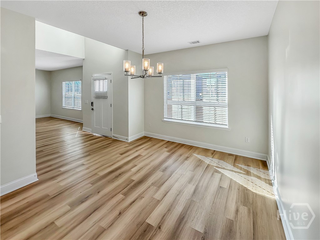 945 Grayson Avenue Hinesville, GA 31313 - Photo 5 of 35