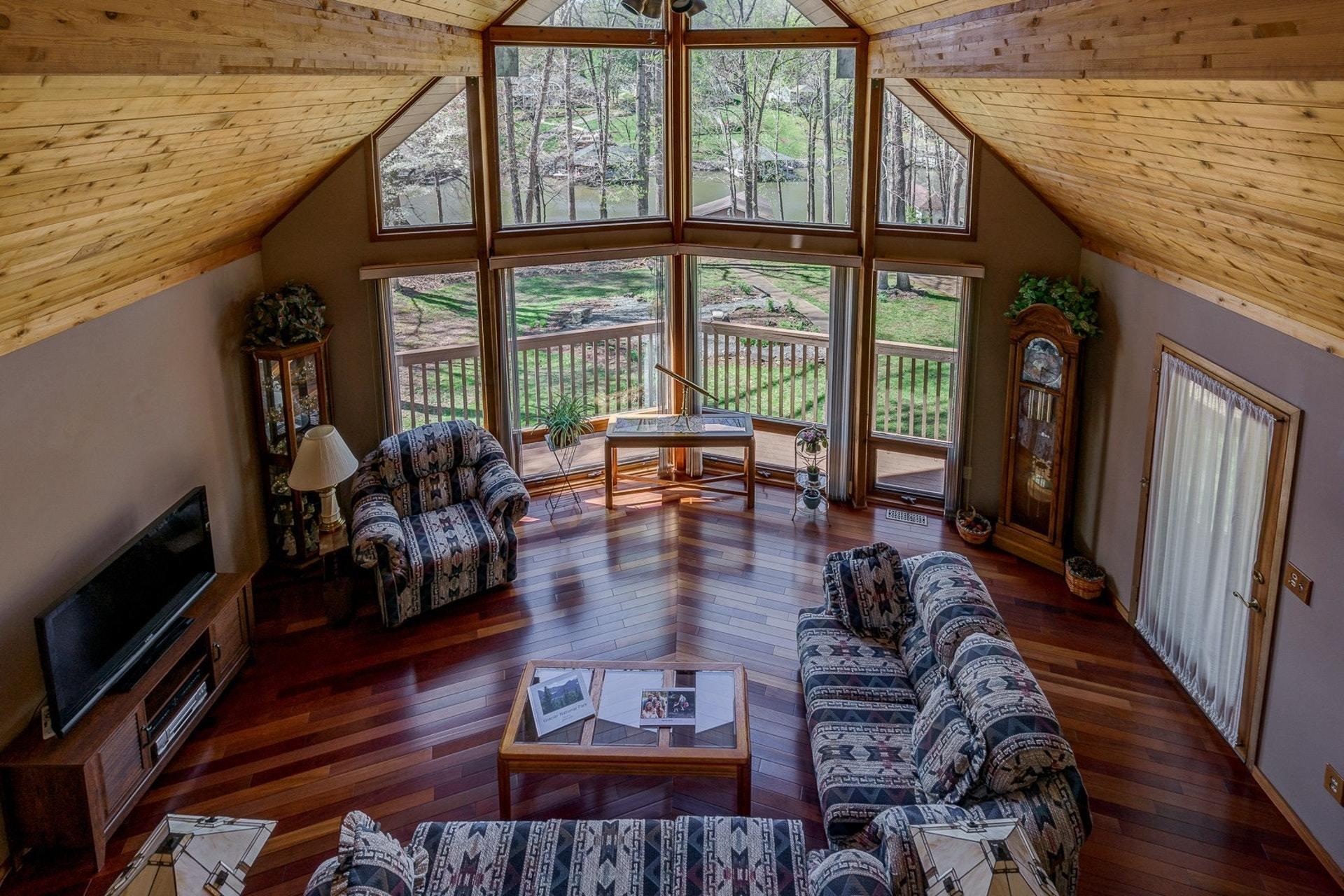 739 Oldfield Road Moneta, VA 24121 - Photo 2 of 50 Great Room