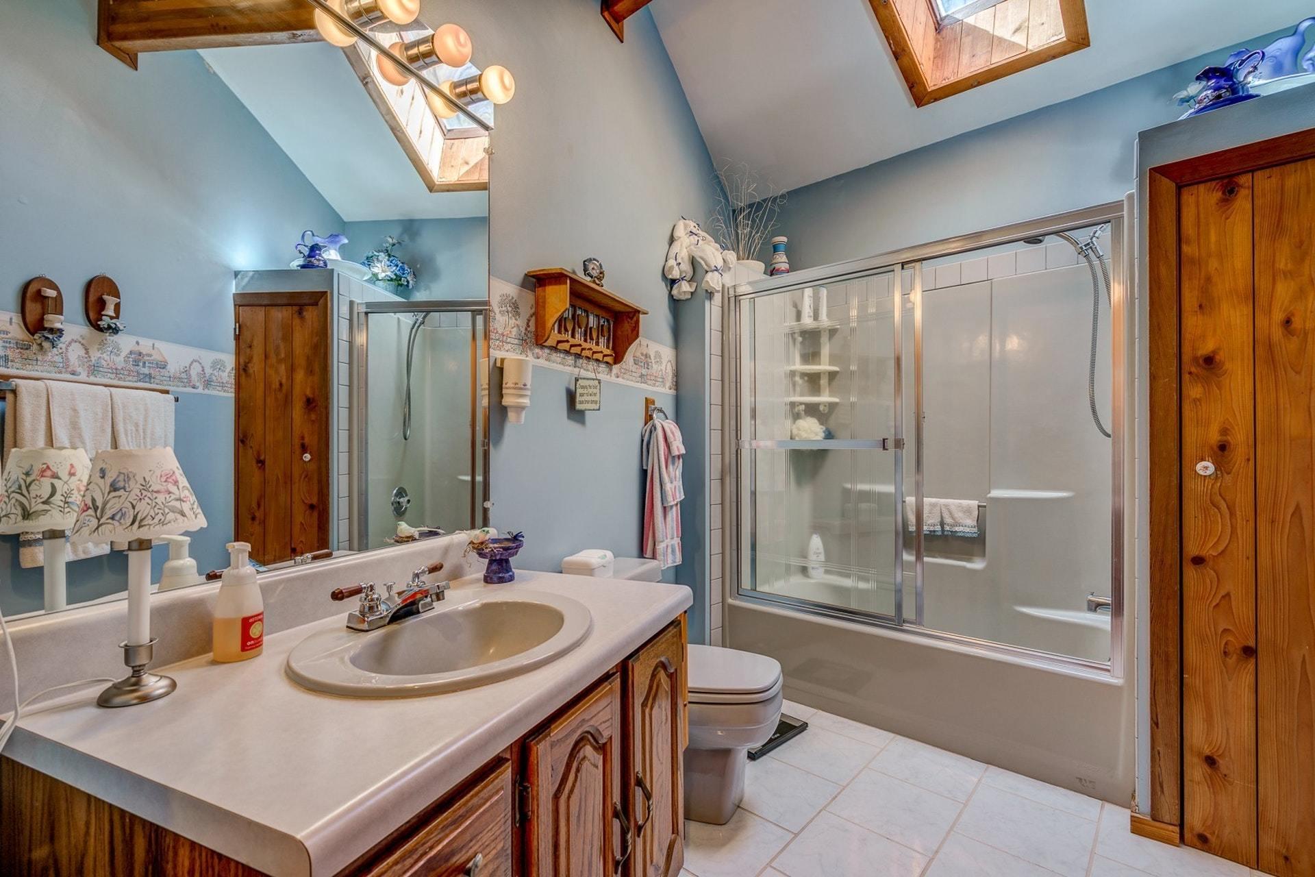 739 Oldfield Road Moneta, VA 24121 - Photo 14 of 50 Master Bath