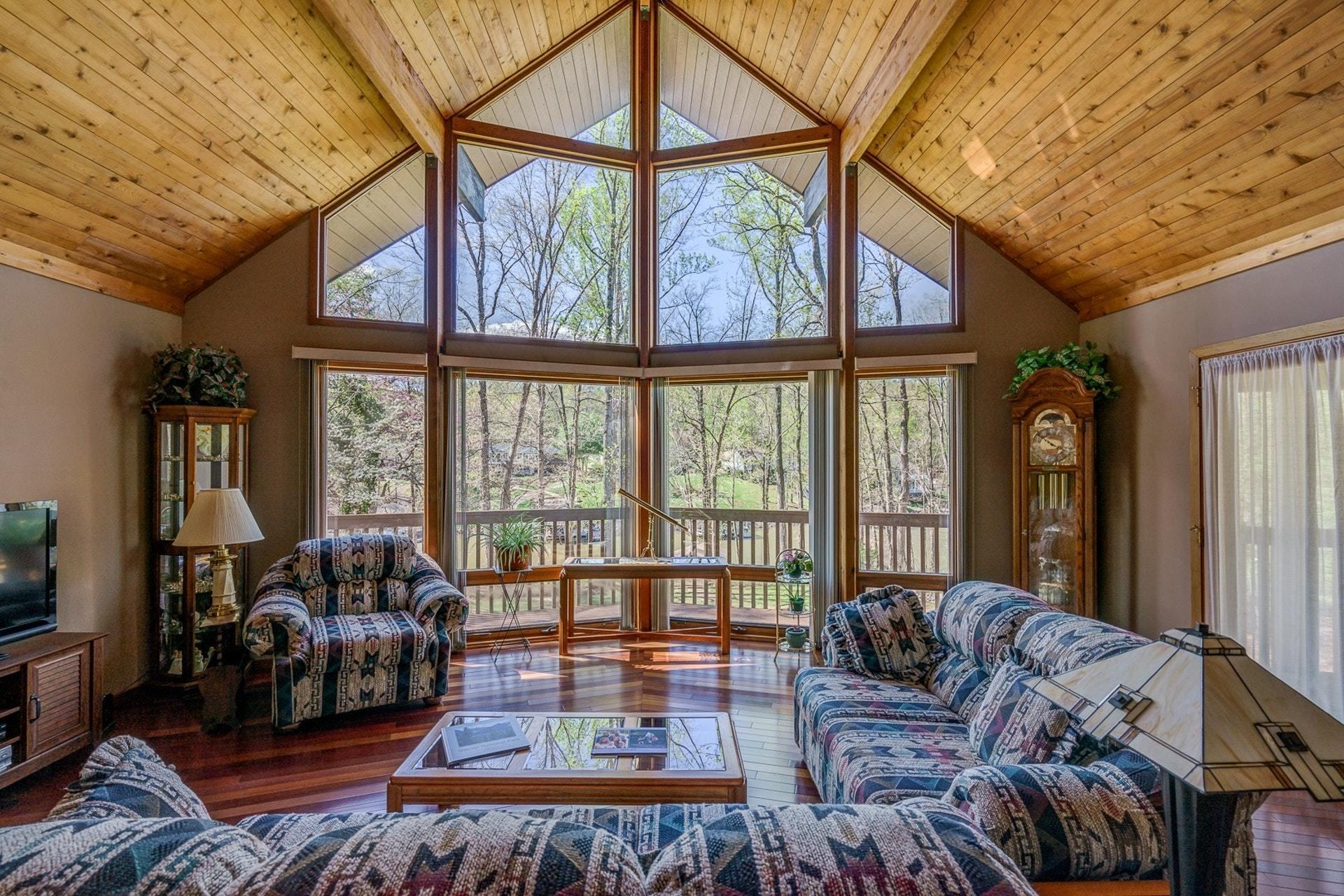 739 Oldfield Road Moneta, VA 24121 - Photo 3 of 50 Great Room