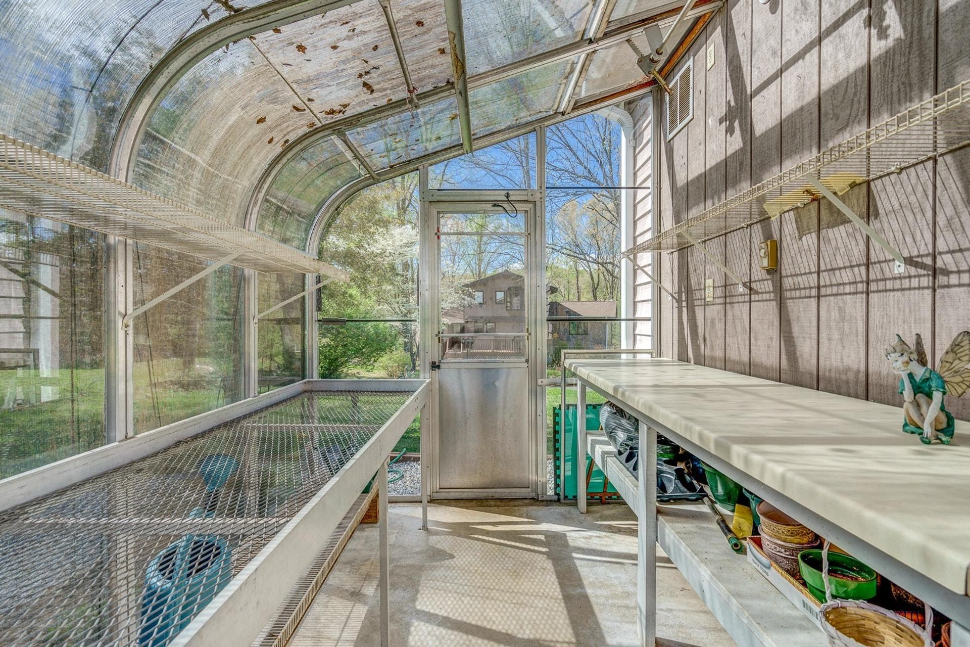 739 Oldfield Road Moneta, VA 24121 - Photo 30 of 50 Green House