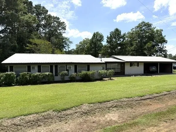 $225,000 | 260 Private Road 8574, Broaddus, TX 75929