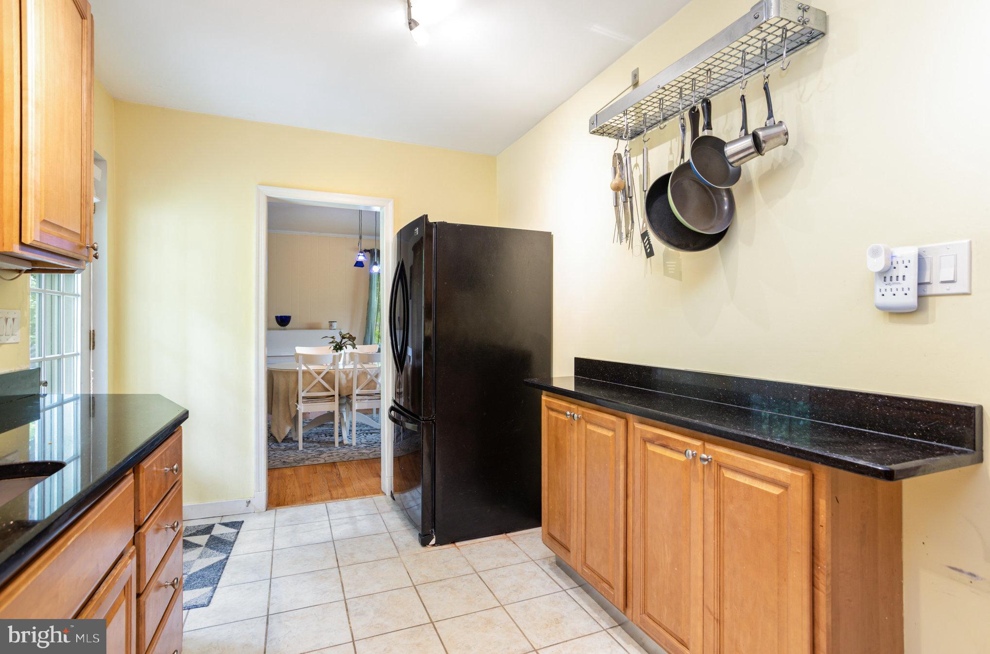 1905 Haverhill Road Baltimore, MD 21234 - Photo 10 of 39 Kitchen