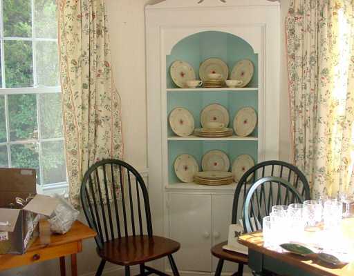 20 Sir Charles Road Lincoln, RI 02865 - Photo 3 of 5 Other.