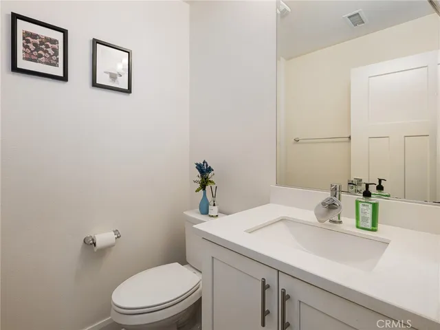 $975,000 | 574 East Imperial Avenue, El Segundo, CA 90245