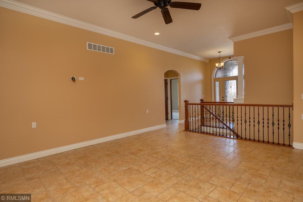 737 Brandon Lane Southwest Rochester, MN 55902 - Photo 4 of 49 Gallery Image 4