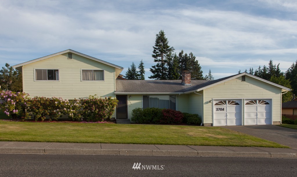 3704 Ridgemont Way Bellingham, WA 98229 - Photo 1 of 24 Gallery Image 1