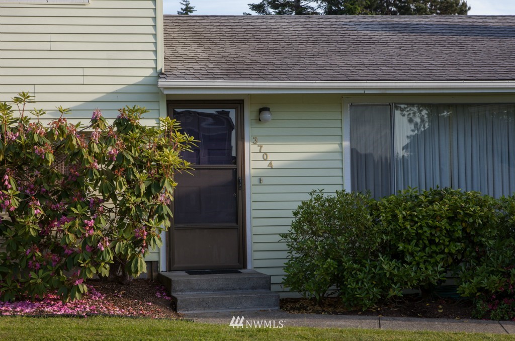 3704 Ridgemont Way Bellingham, WA 98229 - Photo 2 of 24 Gallery Image 2