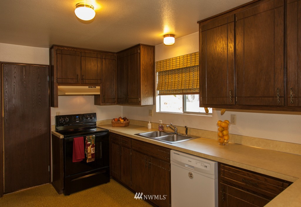 3704 Ridgemont Way Bellingham, WA 98229 - Photo 9 of 24 Gallery Image 9