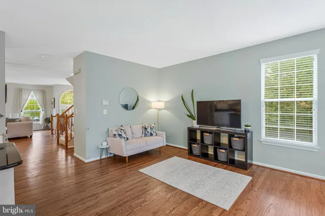 $787,000 | 1718 Stuart Pointe Lane, Herndon, VA 20194