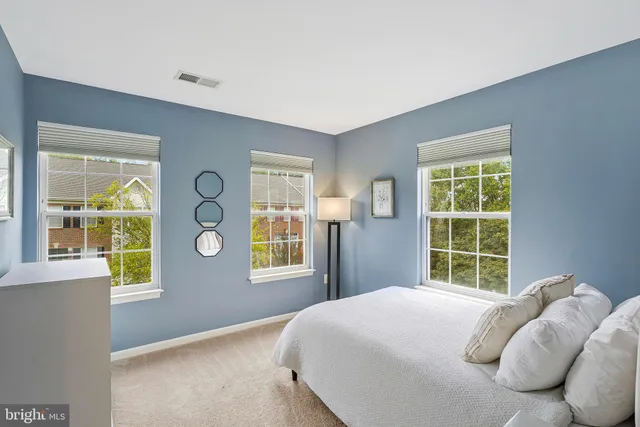 $787,000 | 1718 Stuart Pointe Lane, Herndon, VA 20194