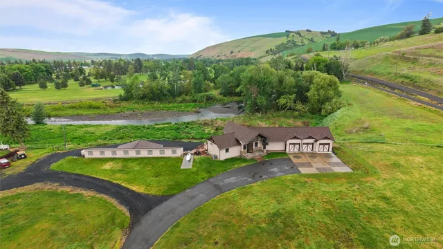 $998,000 | 625 North Willow Street, Dayton, WA 99328