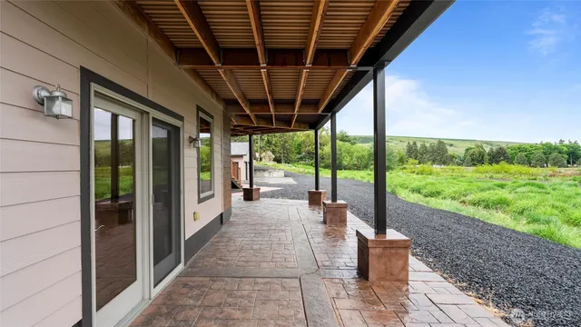 $998,000 | 625 North Willow Street, Dayton, WA 99328