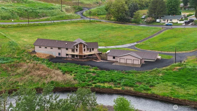 $998,000 | 625 North Willow Street, Dayton, WA 99328