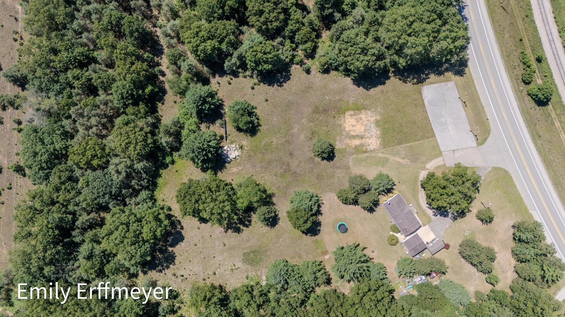 7142 Holton Road Twin Lake, MI 49457 - Photo 7 of 10 20240708145637776331000000-o