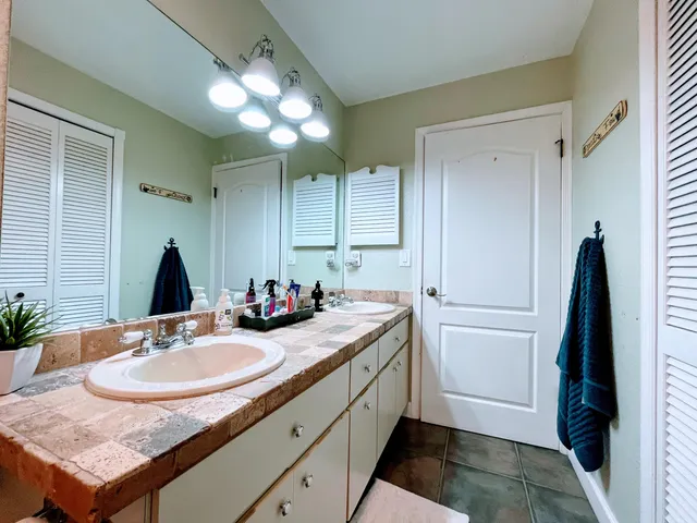 $5,500 | 1701 Northwest 97th Terrace, Plantation, FL 33322