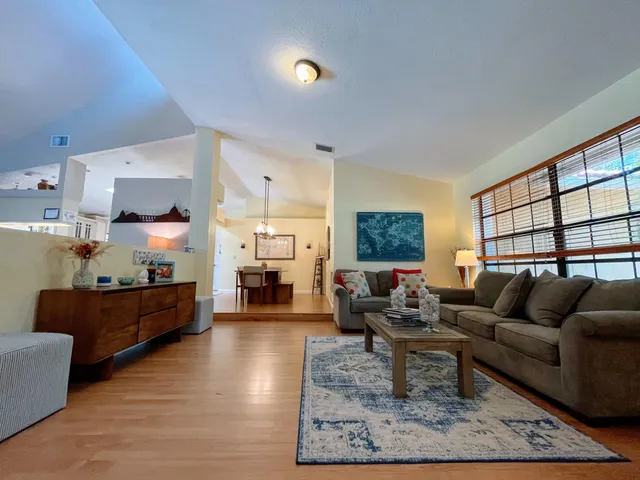 $5,500 | 1701 Northwest 97th Terrace, Plantation, FL 33322