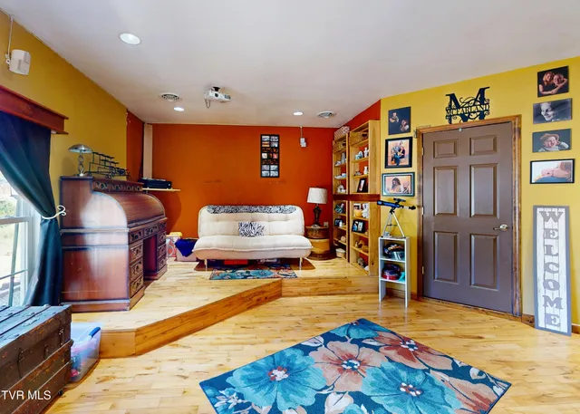 $725,500 | 8855 Highway 107 Cutoff, Greeneville, TN 37743