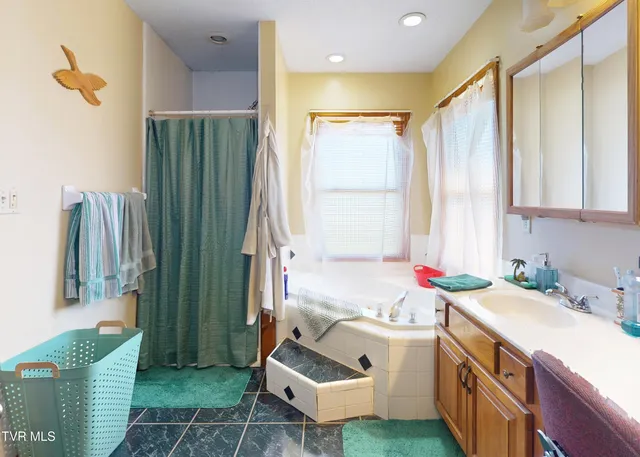 $725,500 | 8855 Highway 107 Cutoff, Greeneville, TN 37743