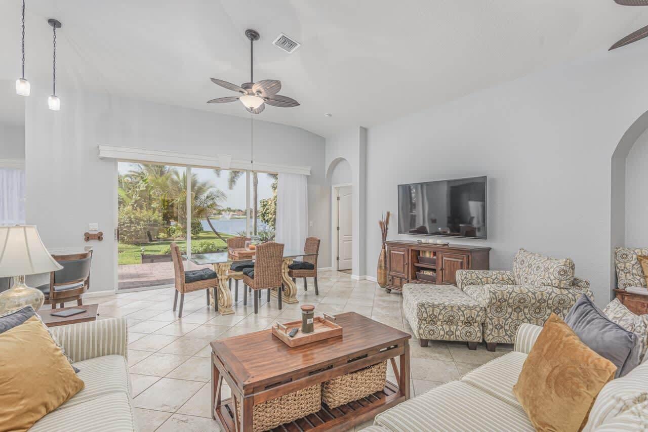 5952 Spanish River Road Fort Pierce, FL 34951 - Photo 4 of 30 4-gKLM3g1UR7SzvRTBdzrg_5952%20Spanish%20