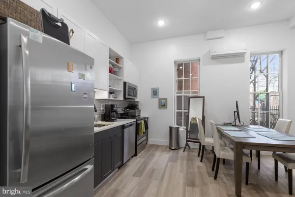 $2,195 | 212 Catharine Street, Unit 1, Philadelphia, PA 19147